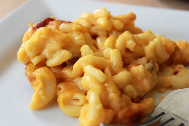 Resers-Bistro-Baked-Macaroni-and-Cheese