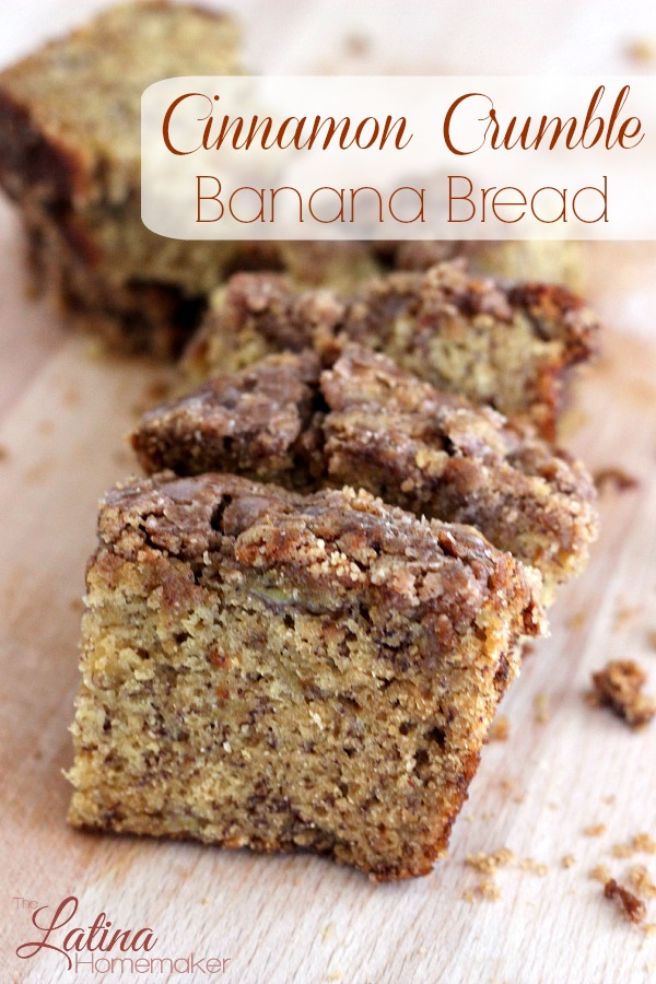 Cinnamon Crumble Banana Bread-A delicious and moist banana bread that is topped off with a cinnamon crumble for the ultimate treat. This recipe is a must try!