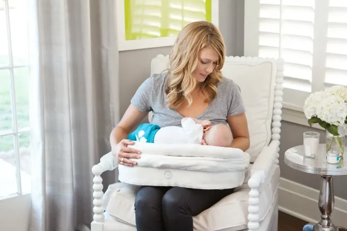 My 5 favorite items from The Honest Company's new feeding line. They also make excellent gifts for new moms and babies!