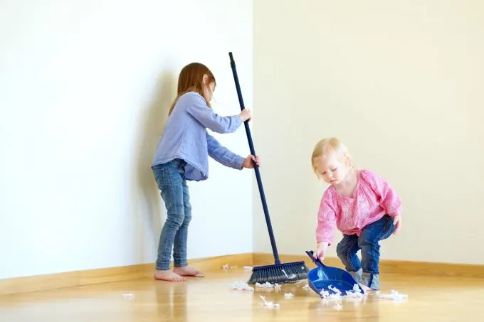 kids-cleaning