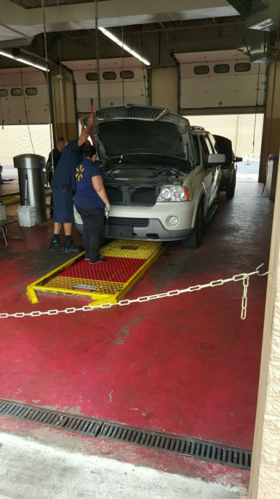 oilchangeWalmart The Latina Homemaker