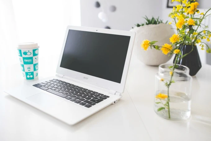 6 Reasons Why Blogging Might Not Be Right For You. Have you ever considered blogging to generate income? This post offers the truth behind blogging for profit, so you can analyze whether it's something worth pursuing.