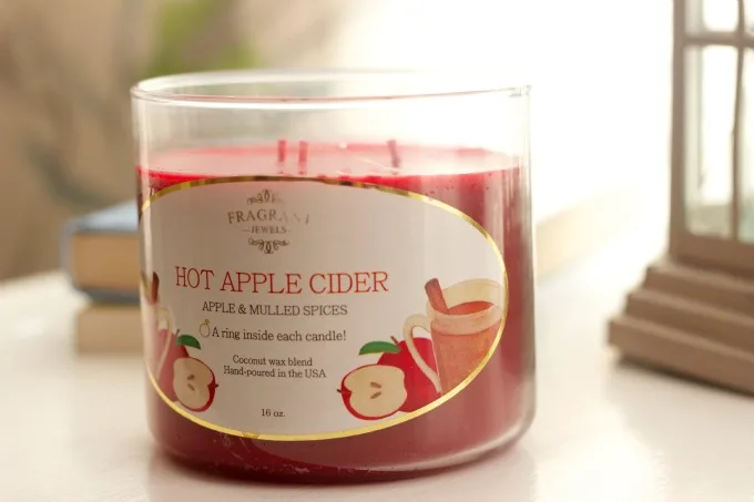 hot-apple-cider-candle