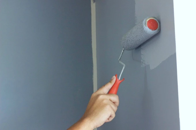 master-bedroom-wall-painting-process