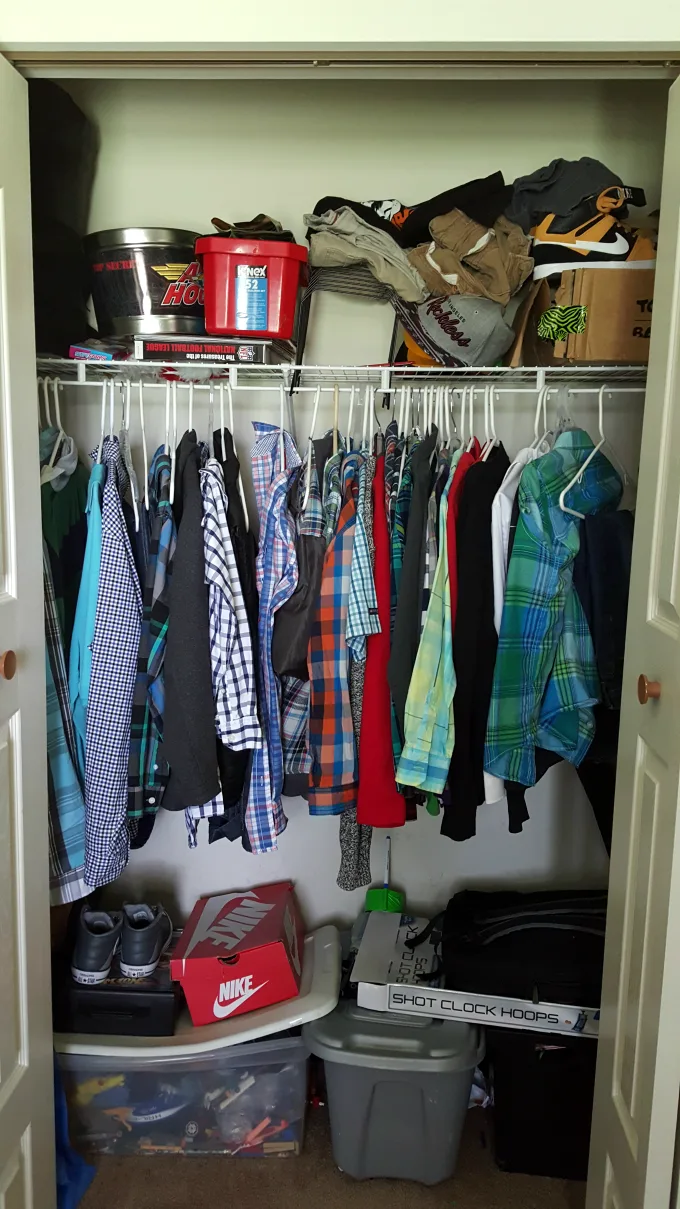 closet-purge-before