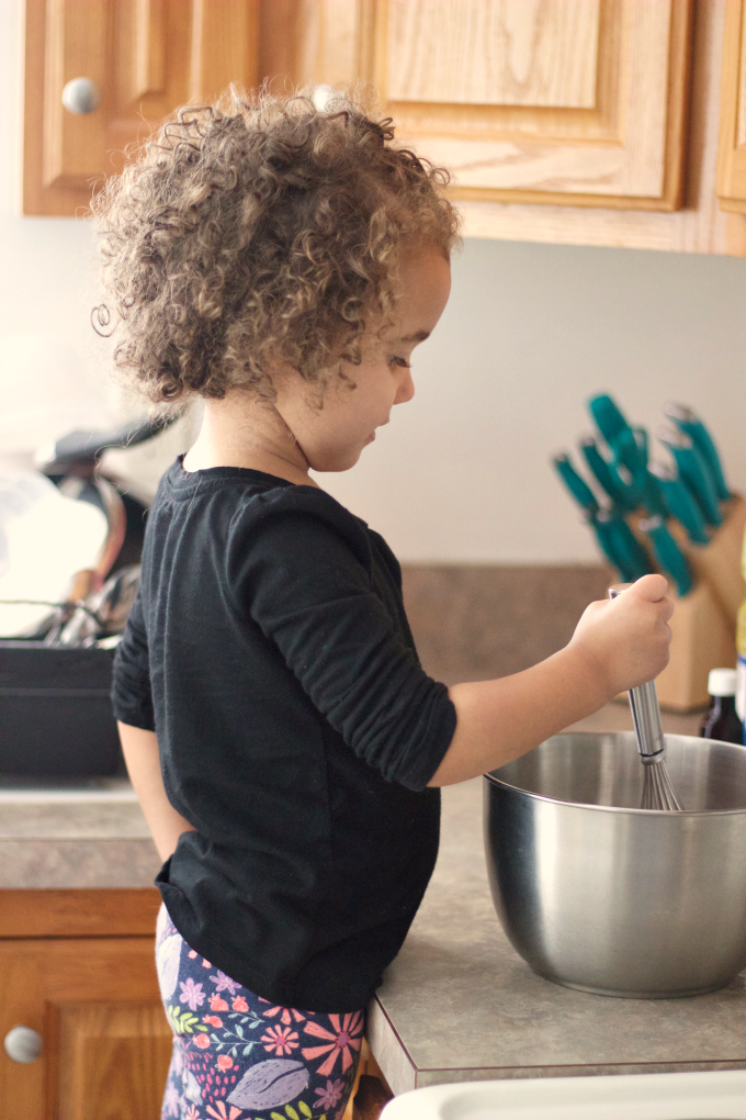 Deep Cleaning Hacks for Busy Moms with the Dremel Versa - The Latina  Homemaker