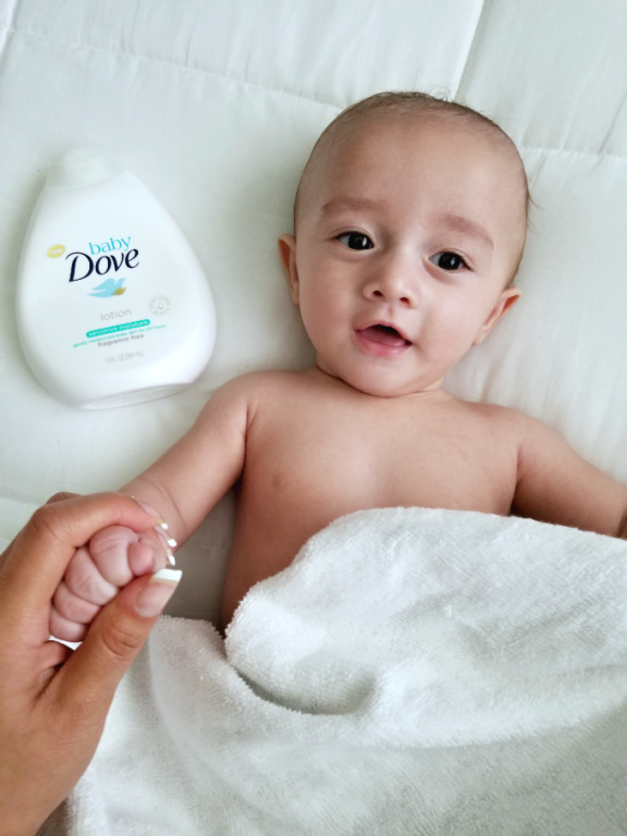 Bonding with Baby over Bath Time The Latina Homemaker