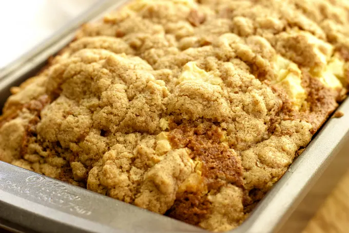 Cream Cheese Streusel Pumpkin Bread – A delicious and flavorful Pumpkin Bread that's topped off with a cream cheese streusel for the ultimate fall treat. This recipe is a must try!