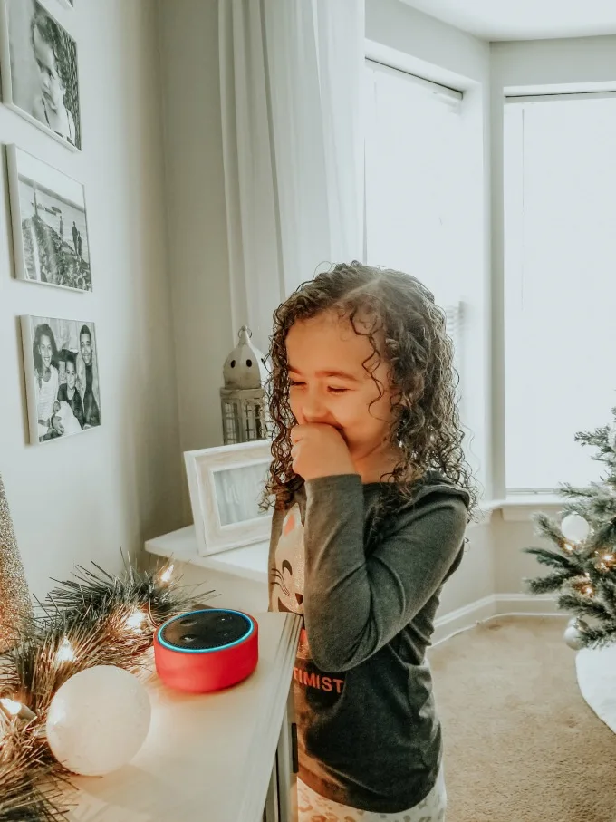 Simple Ways to Create Memories During the Holidays – Simple activities that will help you connect with your family during the holidays!