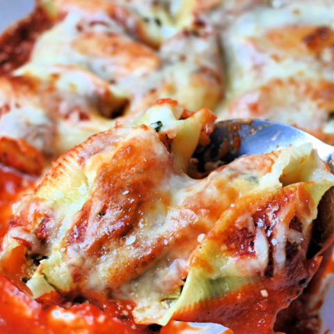 Spinach And Ricotta Stuffed Shells - The Latina Homemaker